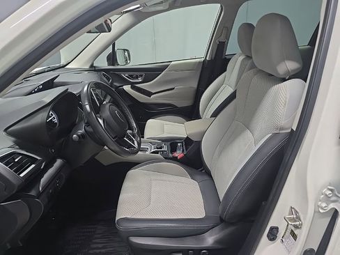 Used 2022 Subaru Forester Premium image 15