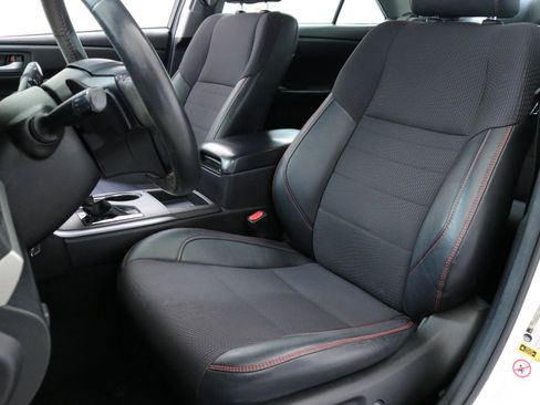 Used 2017 Toyota Camry SE image 21