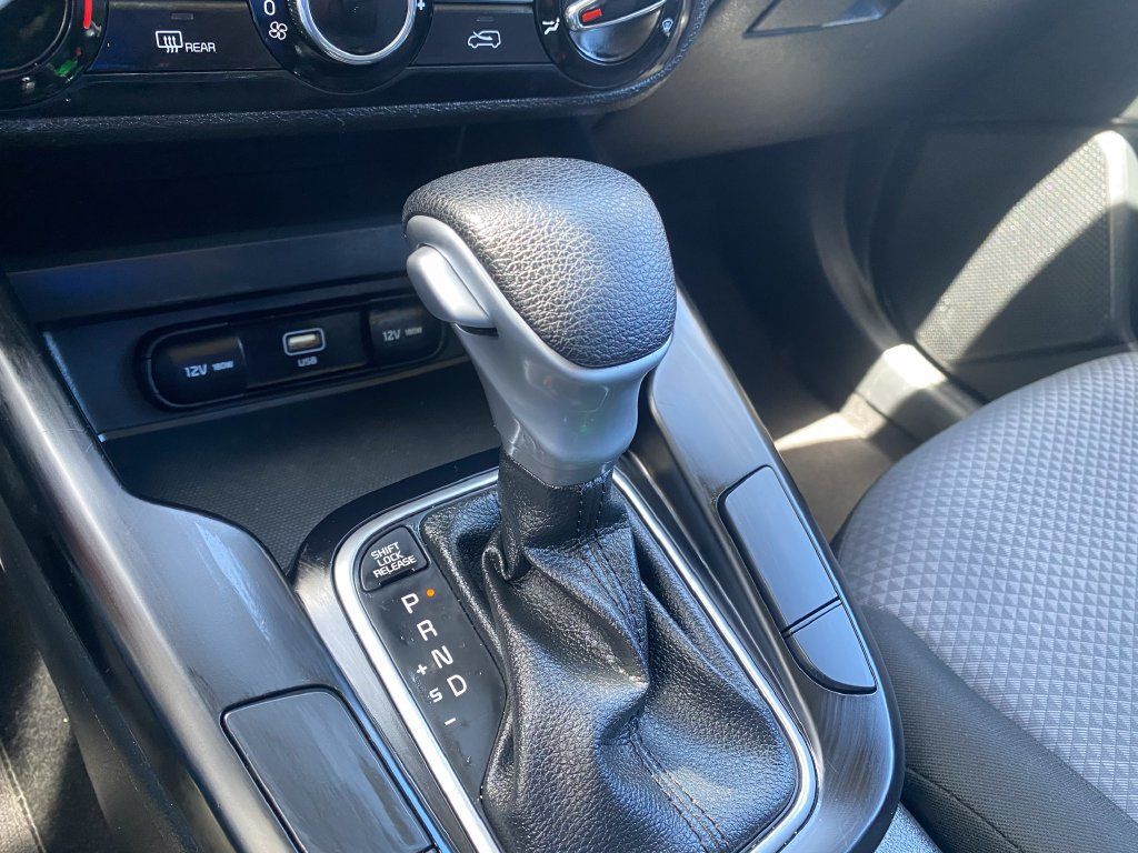 Used 2024 Kia Soul LX w/ Option Group 015 FWD image 35