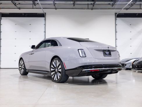 Used 2024 Rolls-Royce Spectre w/ Spectre Launch Package AWD/4WD image 6