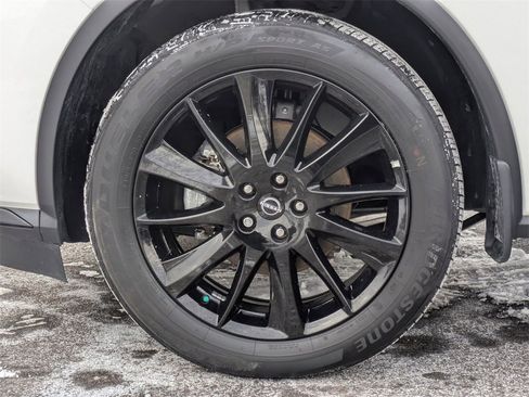 Used 2024 Nissan Murano SV w/ SV Midnight Edition Package image 10