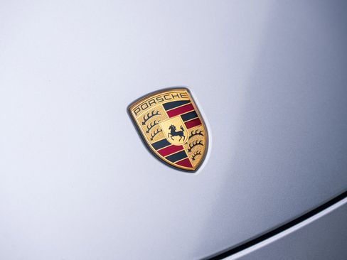 Used 2016 Porsche 911 Turbo S image 9