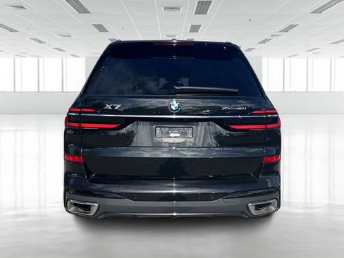 Certified 2025 BMW X7 xDrive40i image 5
