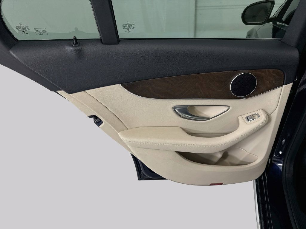 Used 2018 Mercedes-Benz C 300 Sedan image 24