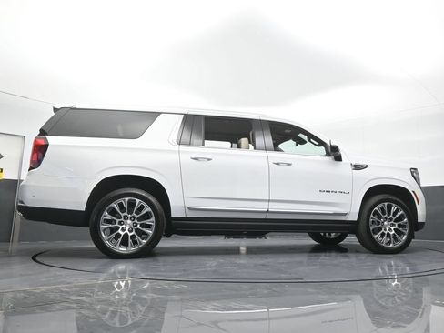Used 2026 GMC Yukon XL Denali w/ Denali Reserve Package AWD/4WD image 74