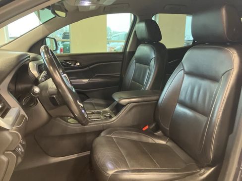 Used 2019 GMC Acadia SLT image 10