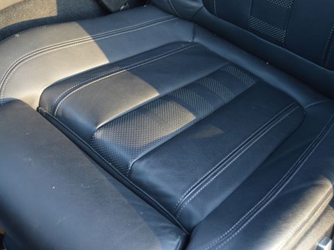 Used 2022 BMW X6 xDrive40i w/ M Sport Package image 23