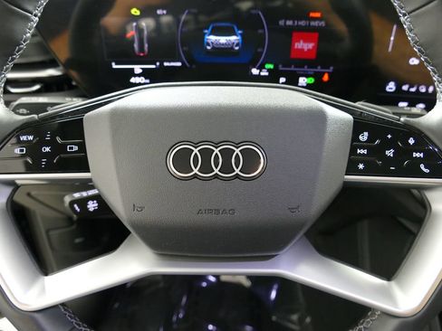 Used 2025 Audi Q5 Premium w/ Convenience Package AWD/4WD image 16