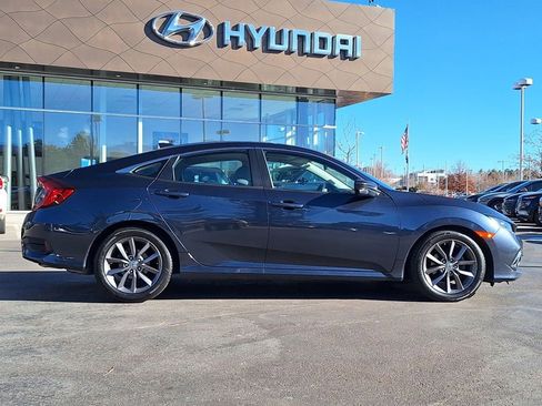 Used 2020 Honda Civic EX image 2