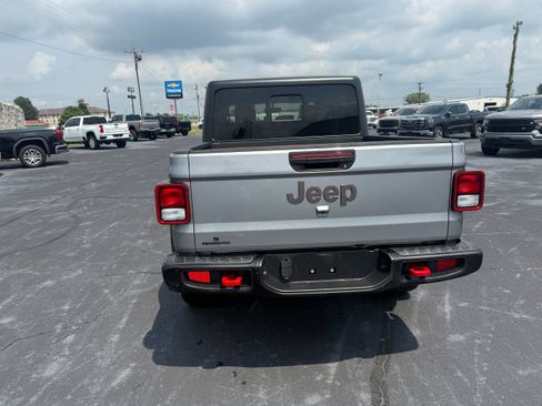 Used 2020 Jeep Gladiator Rubicon AWD/4WD image 6