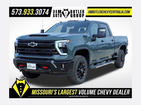 New 2026 Chevrolet Silverado 2500 LT w/ Trail Boss Package AWD/4WD image 1
