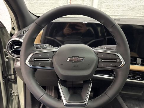 New 2026 Chevrolet Equinox ACTIV w/ Convenience Package III image 24