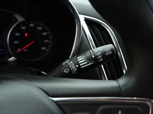 Used 2022 Chevrolet Equinox LT FWD image 19