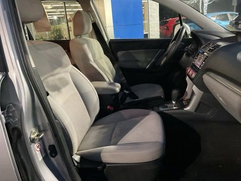 Used 2018 Subaru Forester 2.5i Premium image 24