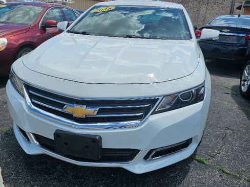 Used 2018 Chevrolet Impala LT FWD image 2