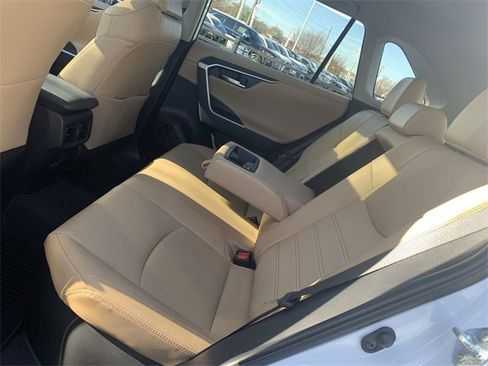 Used 2023 Toyota RAV4 Limited image 10