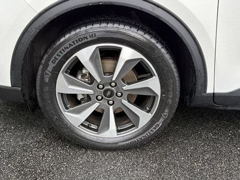 Certified 2024 Ford Escape Platinum AWD/4WD image 13