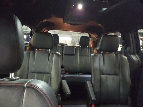 Used 2019 Dodge Grand Caravan GT image 70