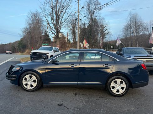 Used 2017 Ford Taurus Police Interceptor AWD image 4