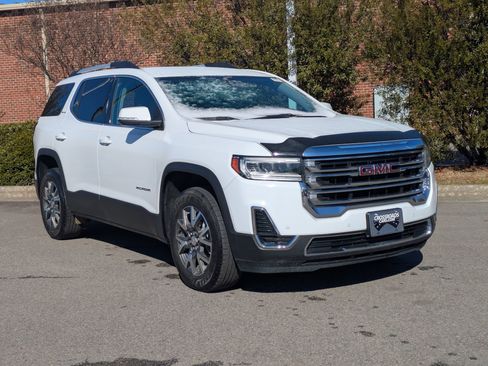 Used 2022 GMC Acadia SLE w/ Driver Convenience Package image 2