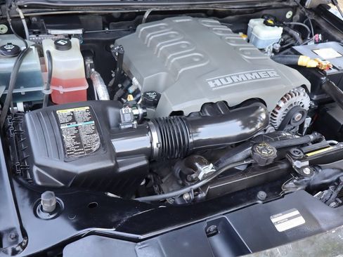 Used 2008 HUMMER H3 Alpha AWD/4WD image 39
