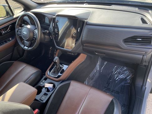 Used 2025 Subaru Forester Touring image 11