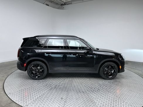 Certified 2025 MINI Cooper Countryman S AWD/4WD image 10