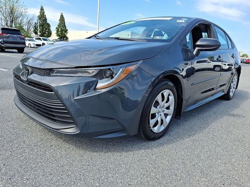 Used 2024 Toyota Corolla LE FWD image 4