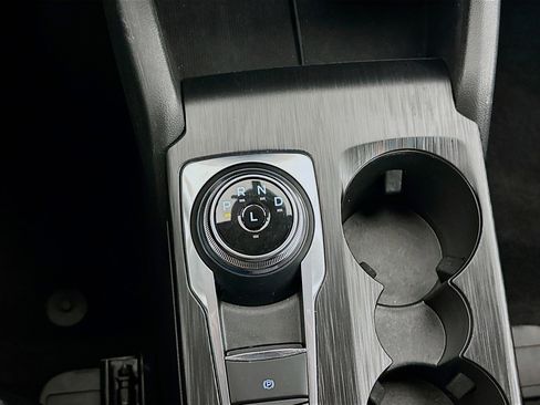 Used 2024 Ford Escape ST-Line image 23