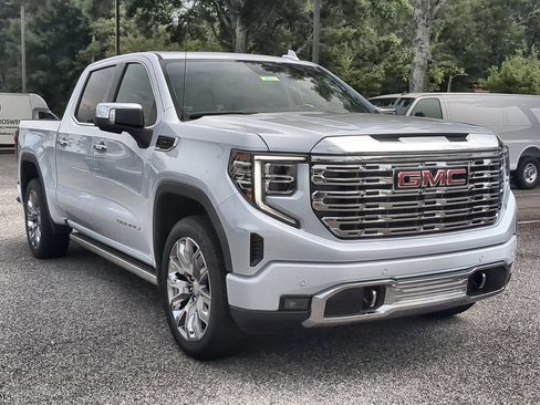 Used 2026 GMC Sierra 1500 Denali AWD/4WD image 2