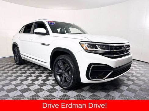 Used 2020 Volkswagen Atlas Cross Sport SE w/ Panoramic Sunroof Package FWD image 1
