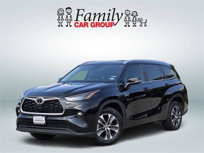 Used 2023 Toyota Highlander XLE