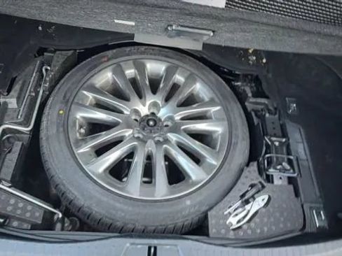 Used 2014 Lexus LS 460 L w/ Ultra Luxury Package image 12