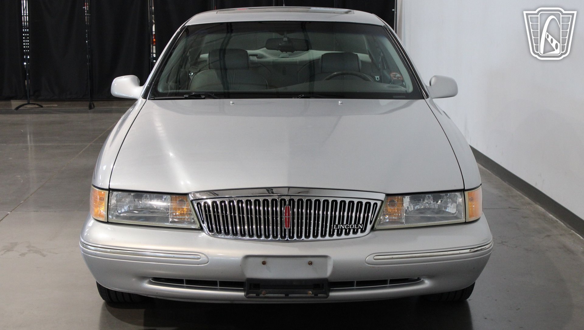 Used 1996 Lincoln Continental FWD image 13