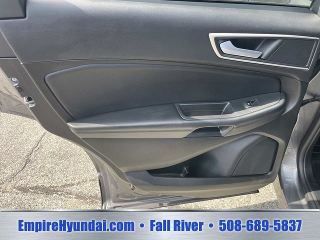 Used 2023 Ford Edge SEL AWD/4WD image 16