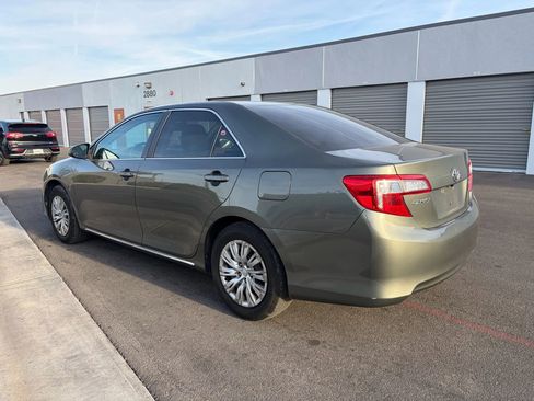 Used 2012 Toyota Camry LE image 5