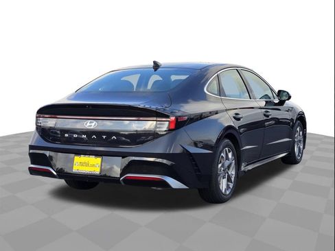 Used 2025 Hyundai Sonata SEL image 4