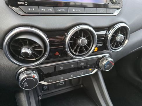 Used 2025 Nissan Sentra S image 26