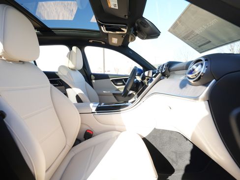 New 2026 Mercedes-Benz GLC 300 4MATIC image 37