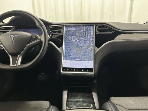 Used 2017 Tesla Model S 75D image 11