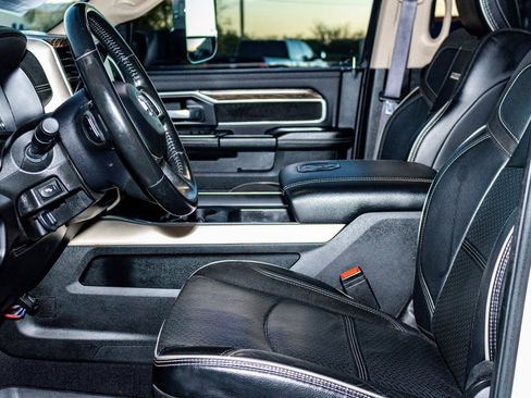 Used 2021 RAM 3500 Laramie image 30