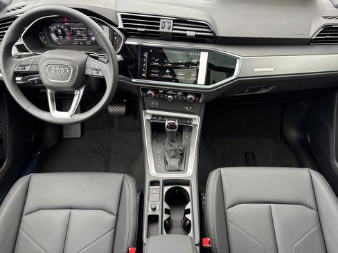 New 2025 Audi Q3 2.0T Premium image 10