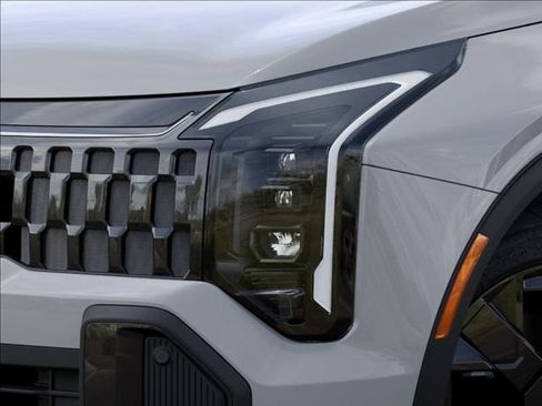 New 2026 Kia Sportage X-Line AWD/4WD image 10