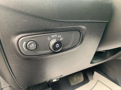 Used 2018 Chevrolet Equinox LT AWD/4WD image 12