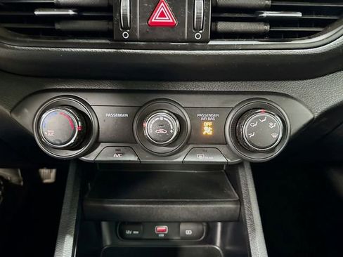 Used 2024 Kia Forte LXS w/ LXS Technology Package image 22