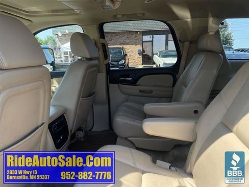 Used 2008 Chevrolet Tahoe LTZ w/ LTZ Preferred Equipment Group AWD/4WD image 12