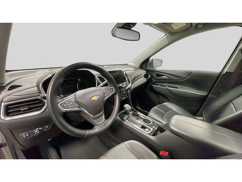 Used 2023 Chevrolet Equinox Premier image 11