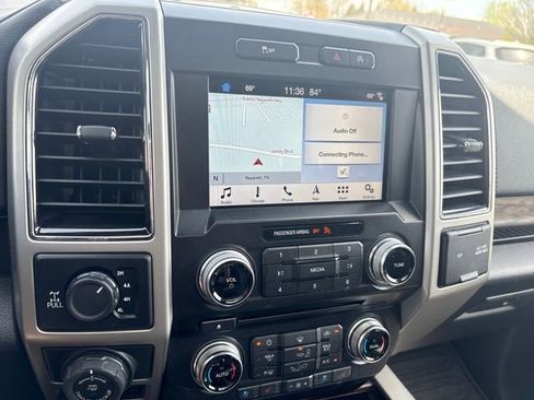 Used 2018 Ford F150 Lariat w/ Equipment Group 502A Luxury image 23