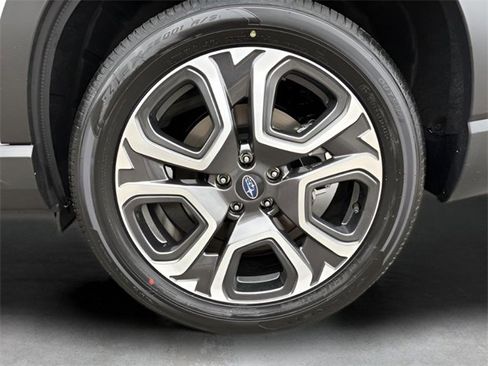 New 2025 Subaru Ascent Touring image 9