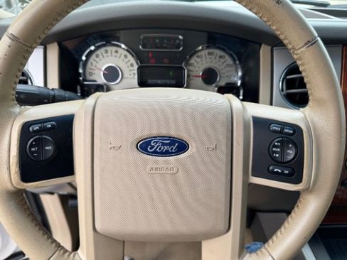 Used 2010 Ford Expedition EL Eddie Bauer image 11